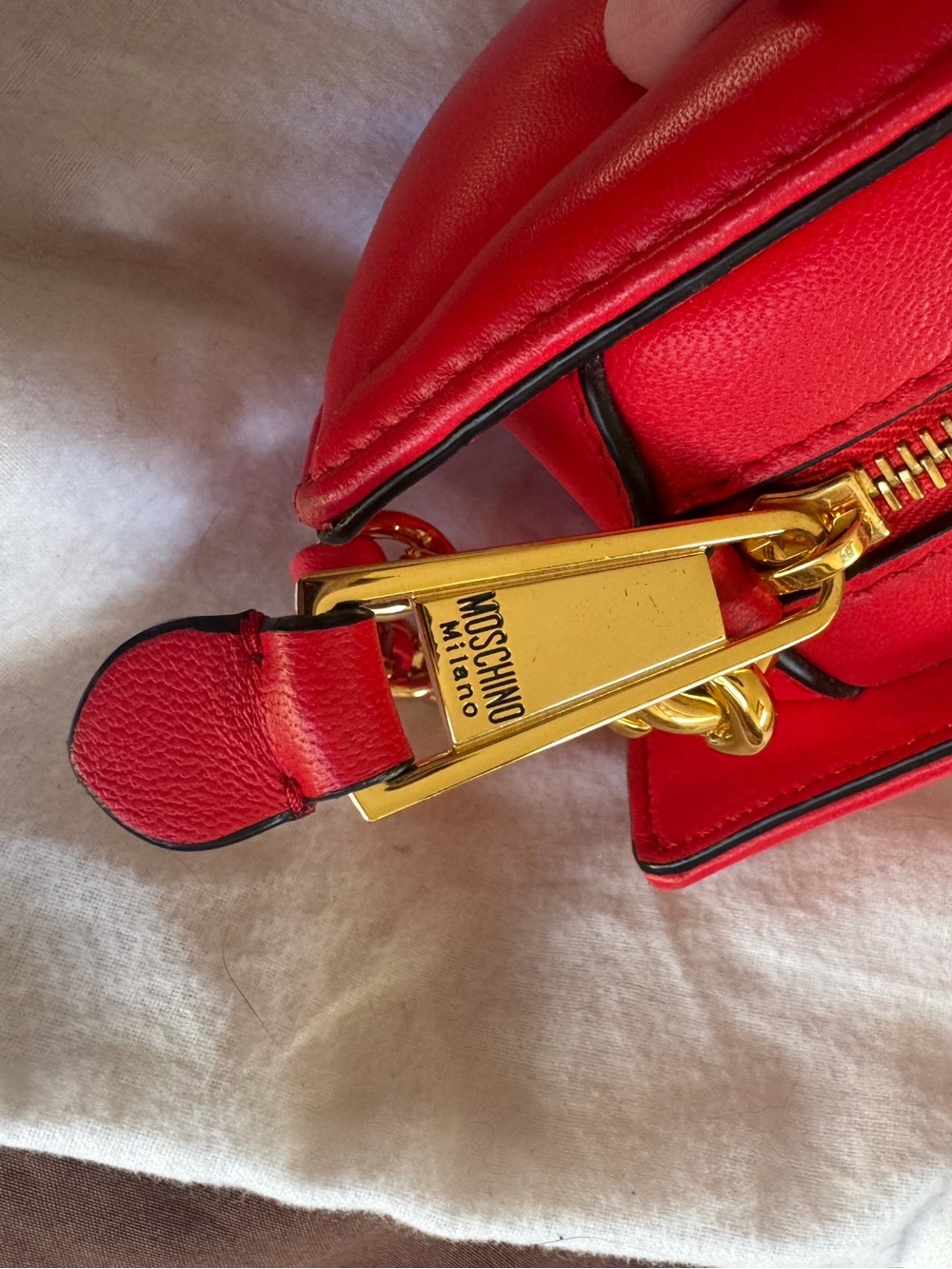 Moschino by Jeremy Scott Vampire Lips Bag - Picture 6 of 14